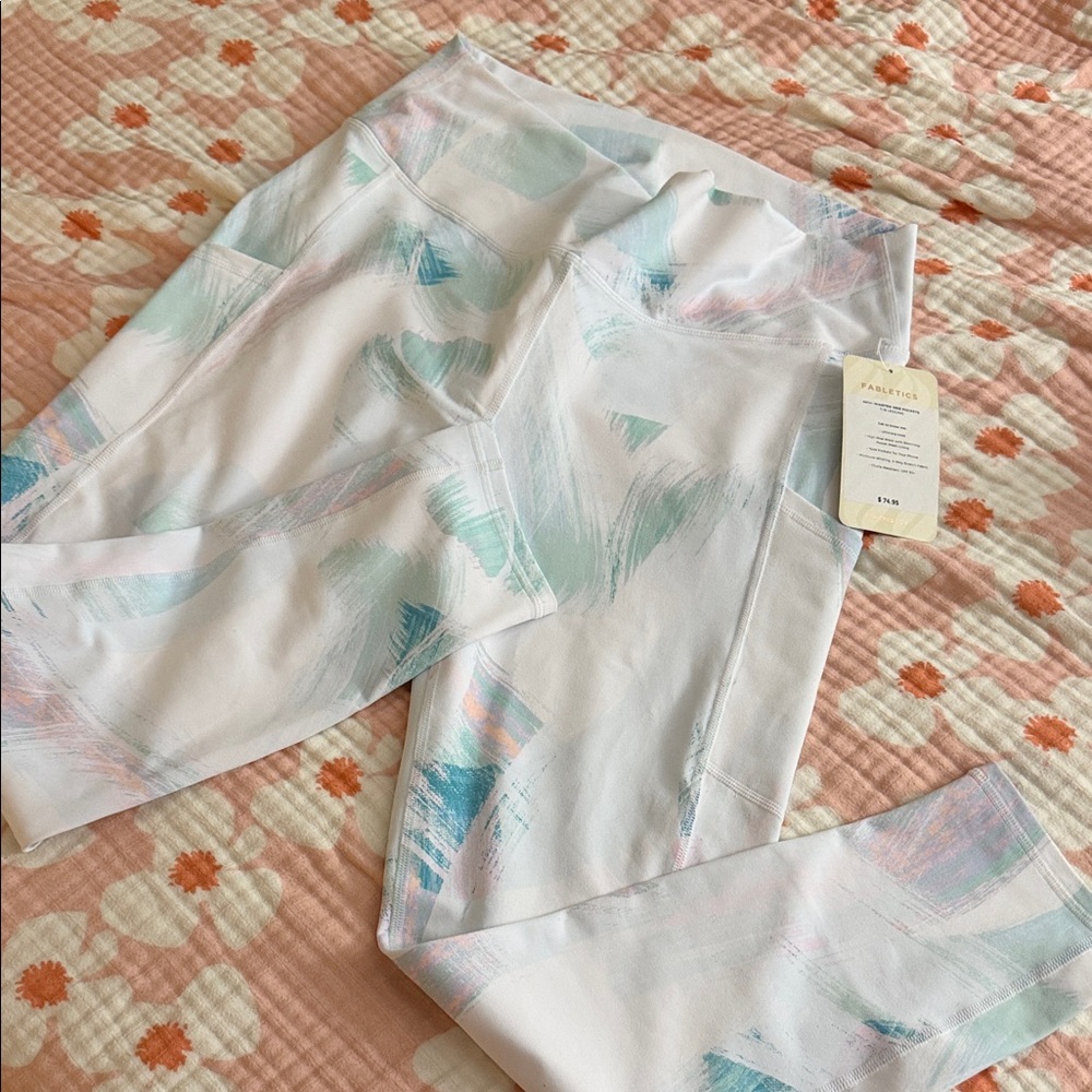 BNWT Fabletics leggings